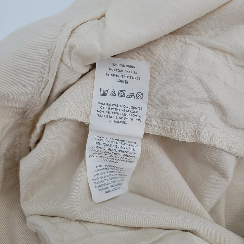 J.Crew Women's 100% Cotton Cream Color Chino Shorts With Pockets